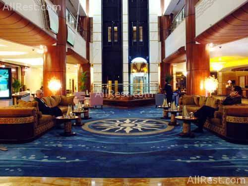 Dhow Palace Hotel 23